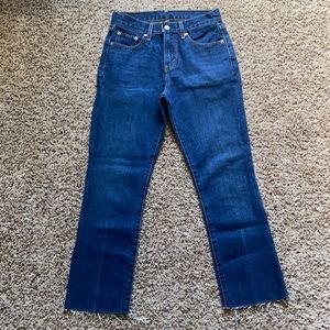 Levi’s Crop Mom Jean
